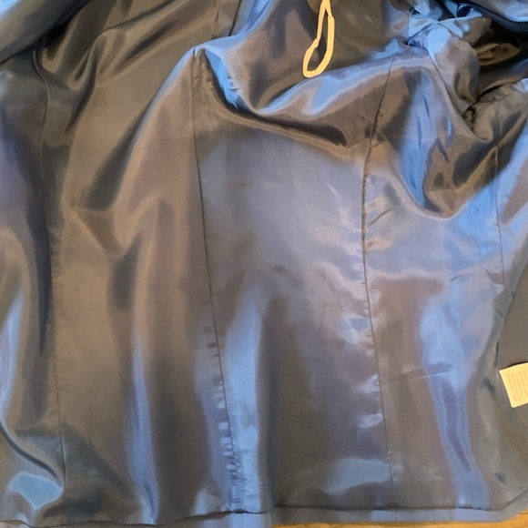 Vanity Fair Suit Jacket - Picture 6 of 6